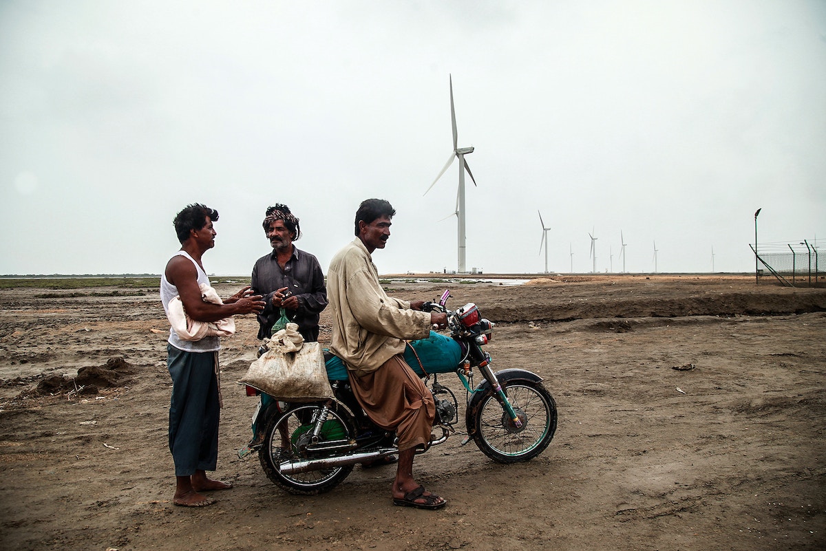 ambitious-solar-project-to-join-string-of-coal-plants-in-pakistan’s-thar-district