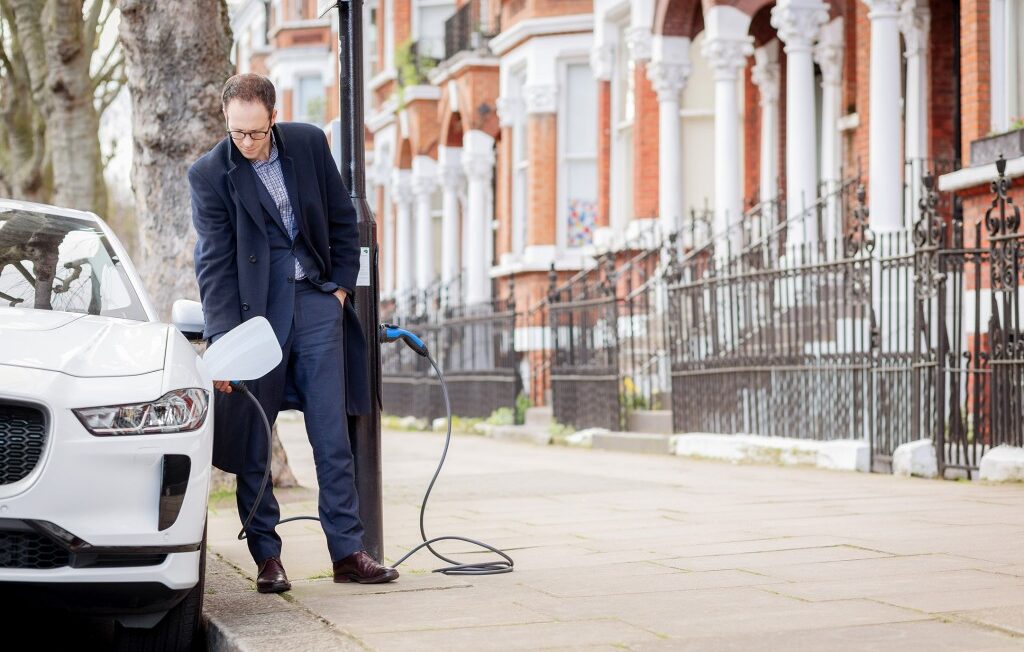 “dither-&-delay”-of-uk-government-on-electric-vehicles-risks-investment-essential-to-transport-decarbonisation