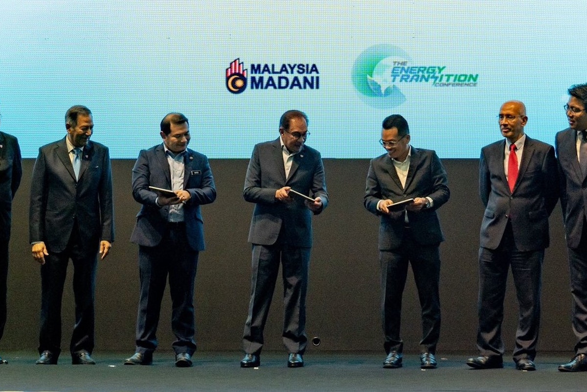 malaysia’s-prime-minister-pledges-economic-shift-away-from-fossil-fuels