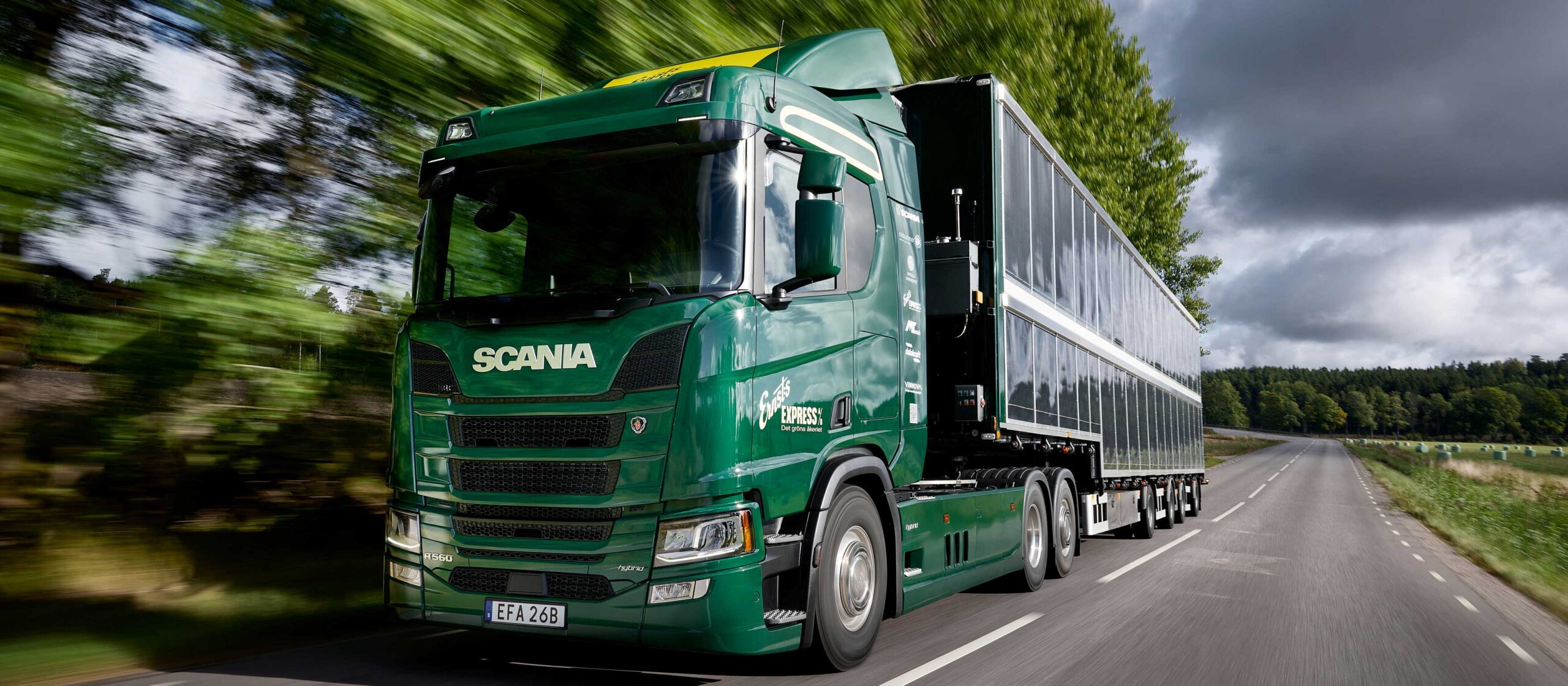 scania-tests-its-first-solar-powered-trucks,-sees-the-technology-to-grow