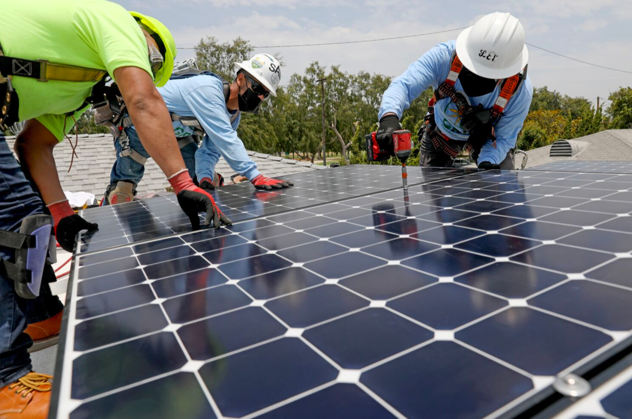 solar-waste-recycling-economics-must-catch-up-with-pv-progress
