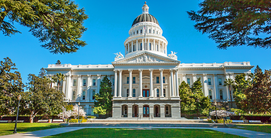 gov.-newsom-ratifies-emissions-law-that-impacts-5,300-california-companies