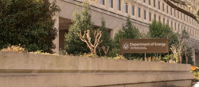 the-doe-has-$3.8-billion-in-renewable-energy-funding:-3-grant-options