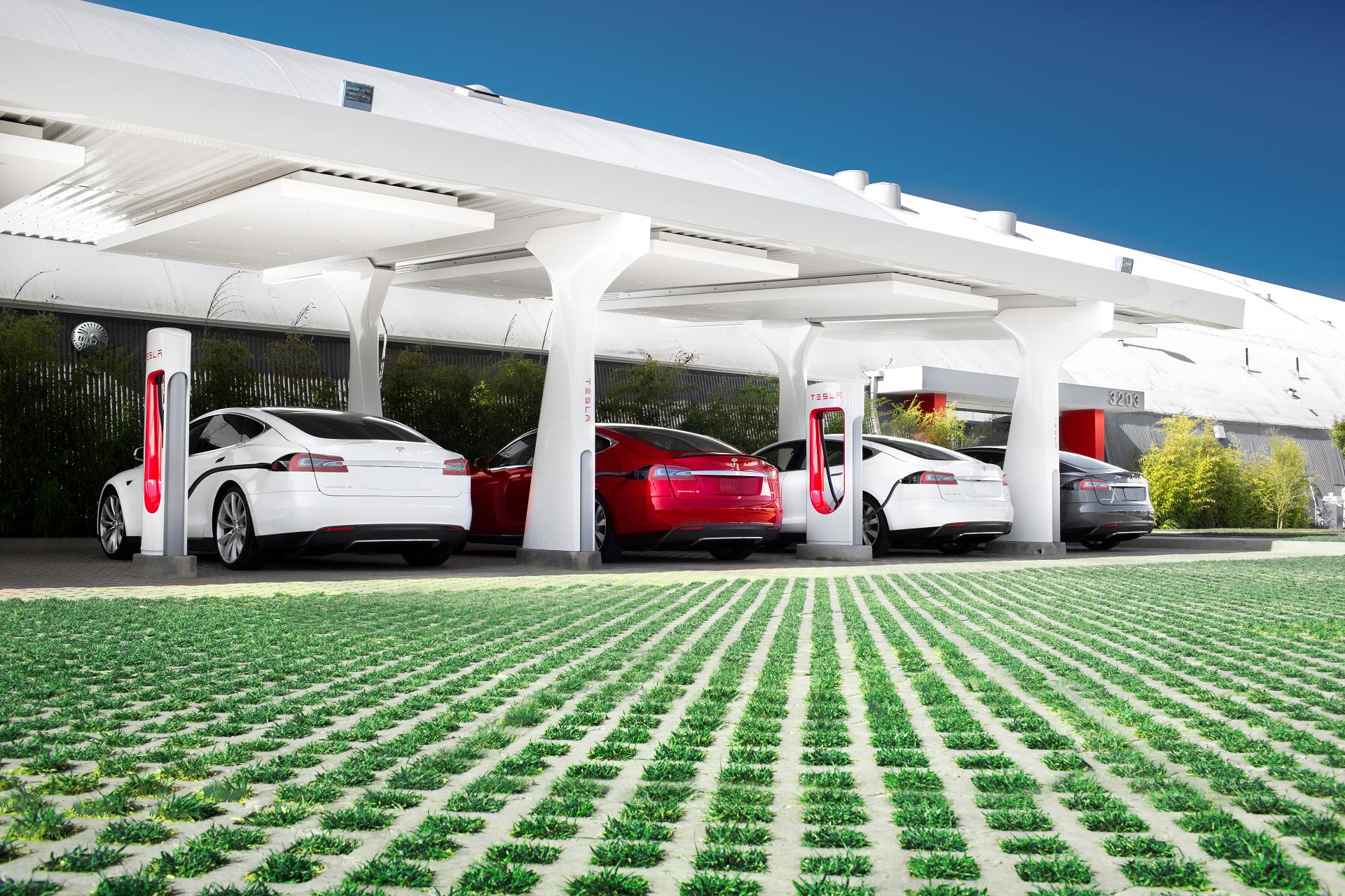 tesla-opens-some-south-korea-superchargers-to-all-electric-vehicles
