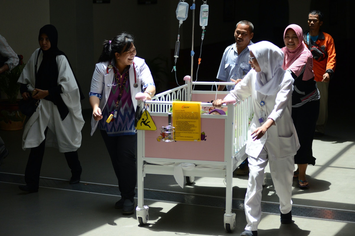 thousands-of-hospitals-at-high-risk-from-climate-change,-warns-report