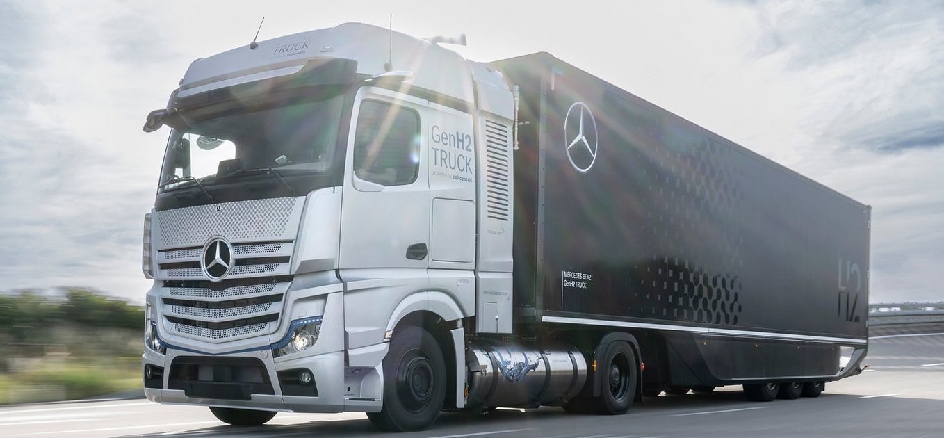 new-fuel-cell-electric-truck-gets-a-big-thumbs-up