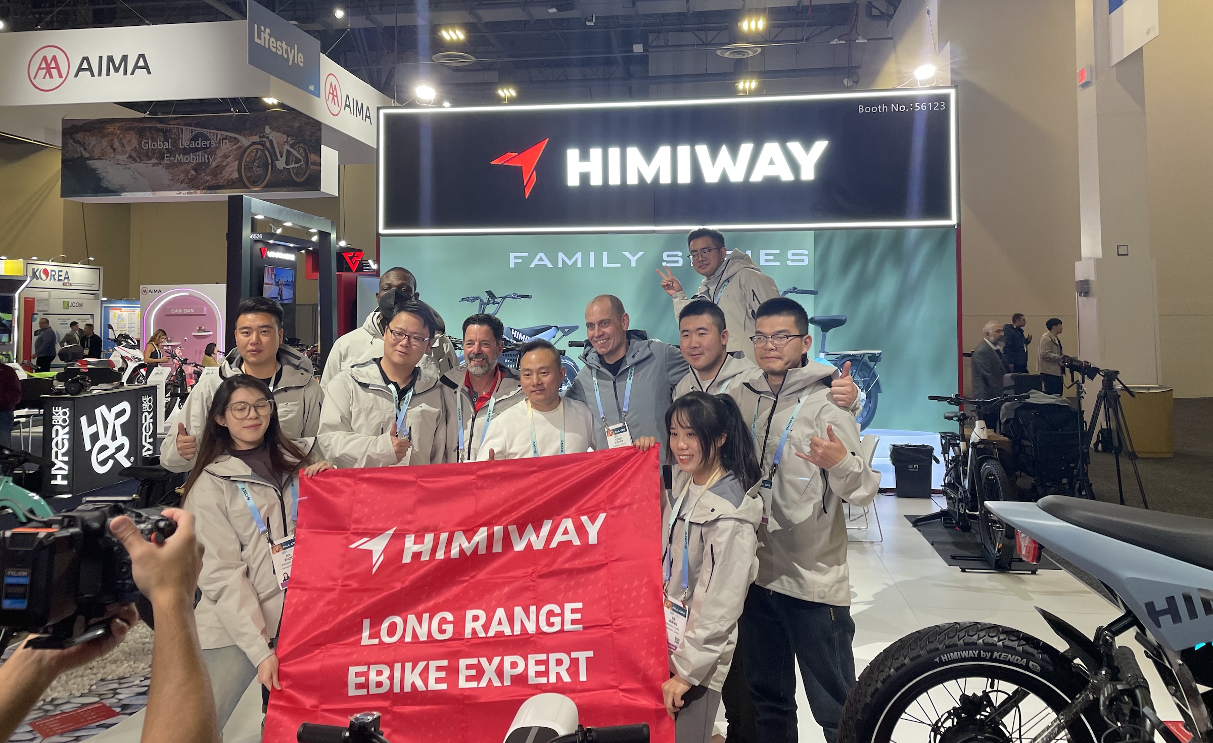 what-i-learned-at-himiway’s-booth-at-ces-2024,-plus-its-8-new-models!