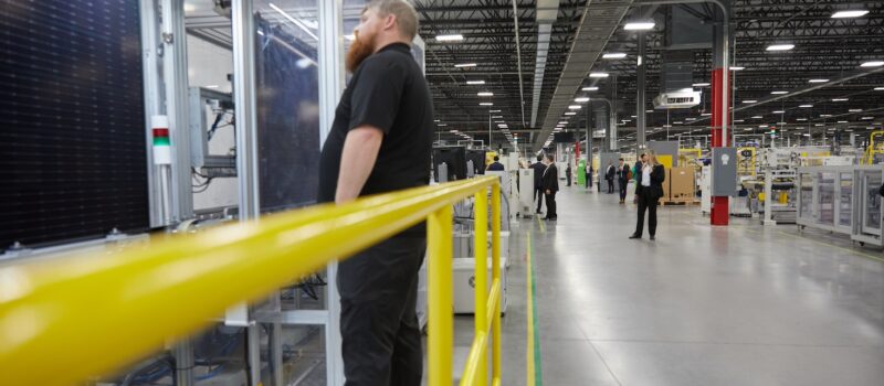 microsoft-will-buy-enough-us-made-solar-panels-to-power-1.8-million-homes