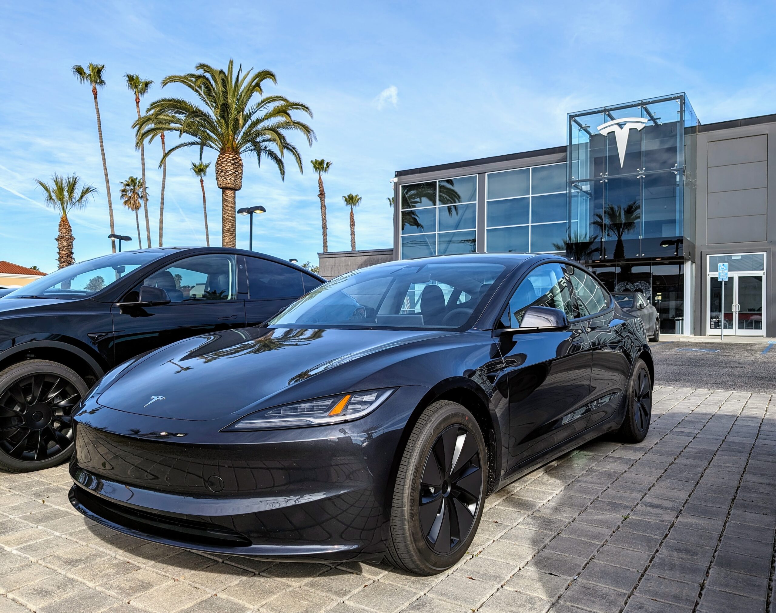 1st-drive-of-the-updated-2024-tesla-model-3-long-range