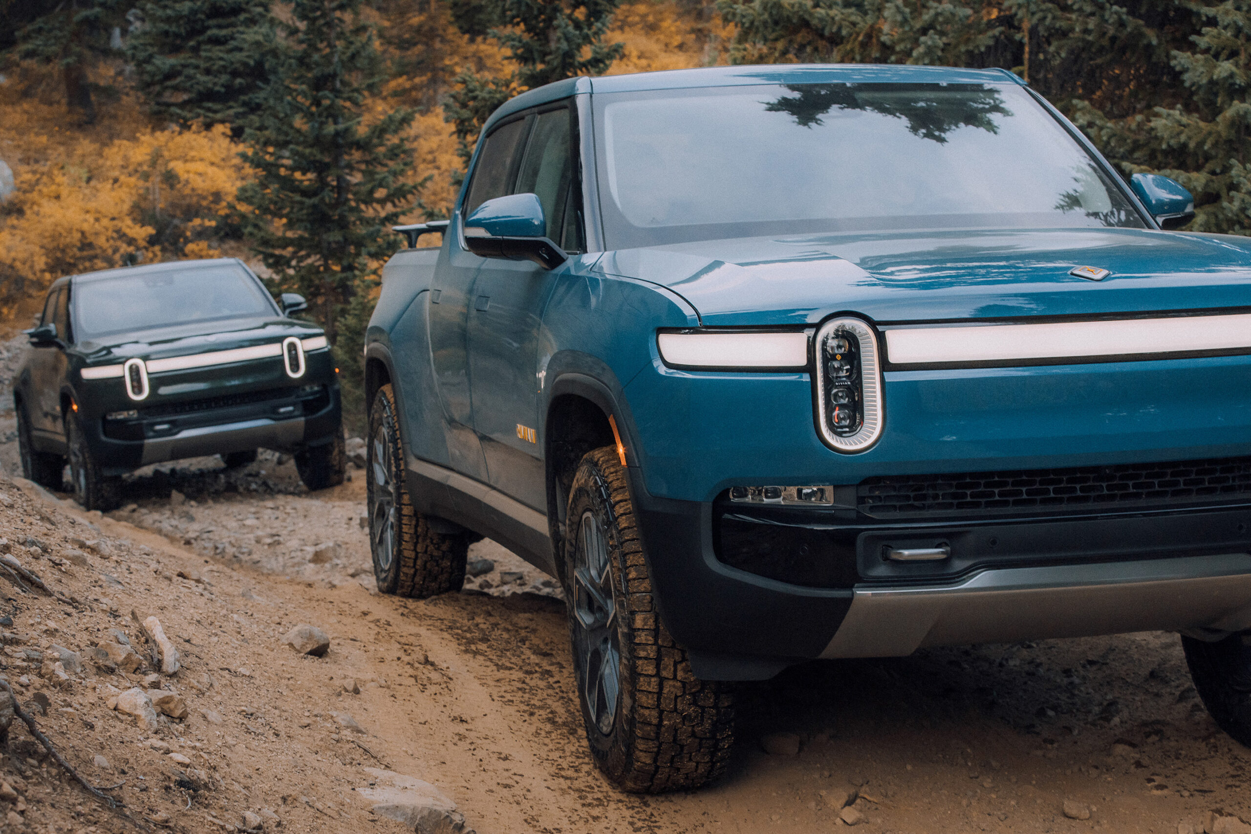 enter-this-raffle-for-a-rivian-r1s-or-r1t-&-support-solar-advocacy-at-the-same-time