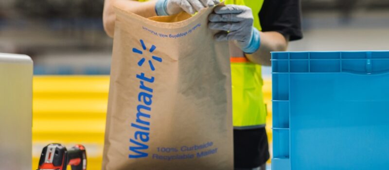 walmart-replaces-plastic-e-commerce-envelopes-with-recyclable-paper