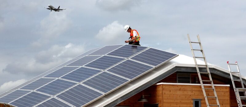 asean-could-save-up-to-us$800-billion-on-decarbonisation-costs-through-fully-interconnected-grid,-study-shows