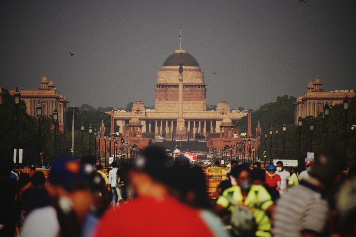 delhi’s-dilemma:-a-growing-economy-and-growing-unemployment