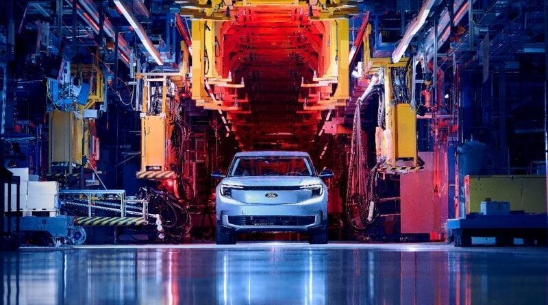 mass-production-of-new-all-electric-explorer-starts-at-ford’s-ev-assembly-plant-in-cologne