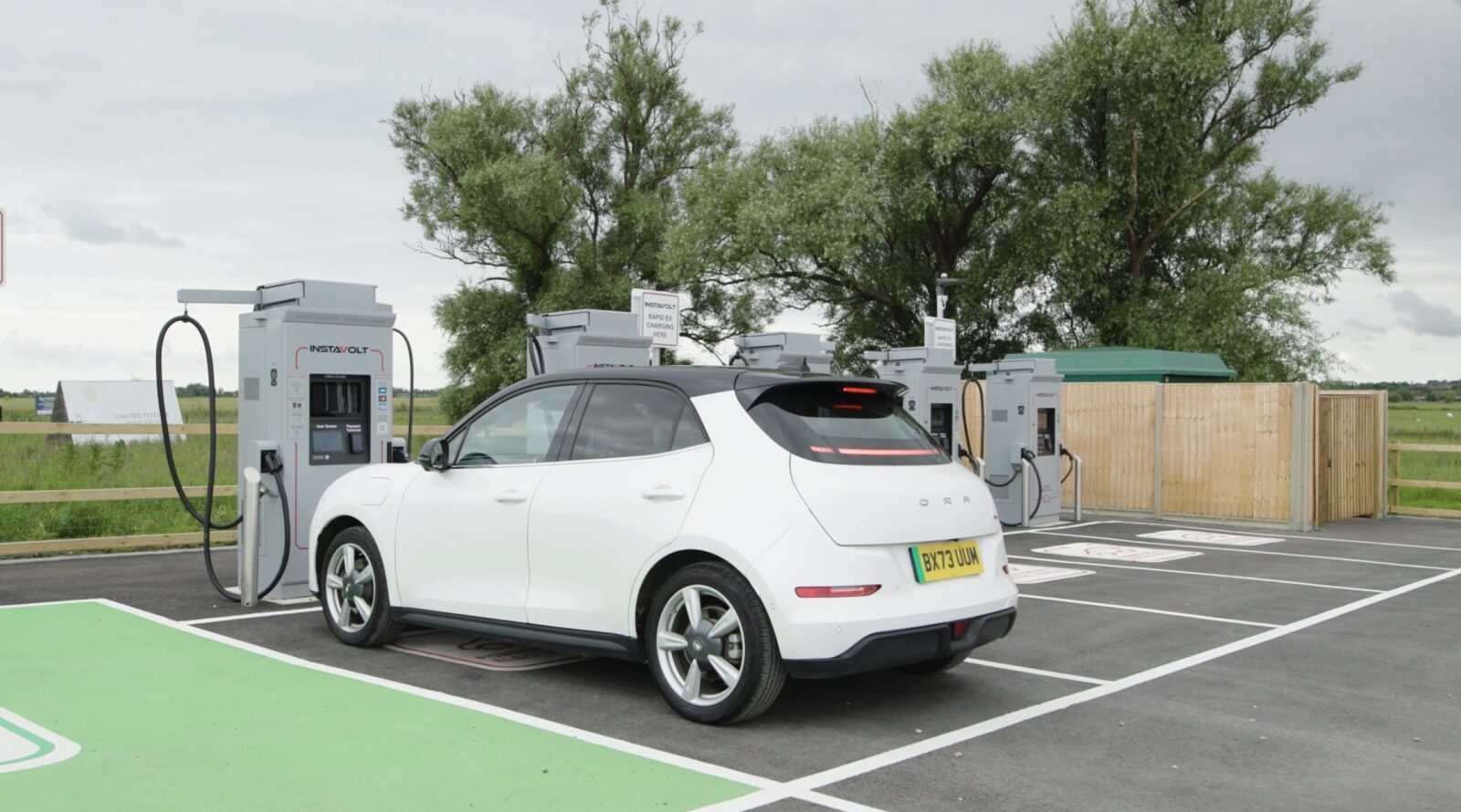 ev-charging-initiatives-in-vietnam-&-utah,-1.5-gw-offshore-wind-farm-—-cleantech-news-roundup