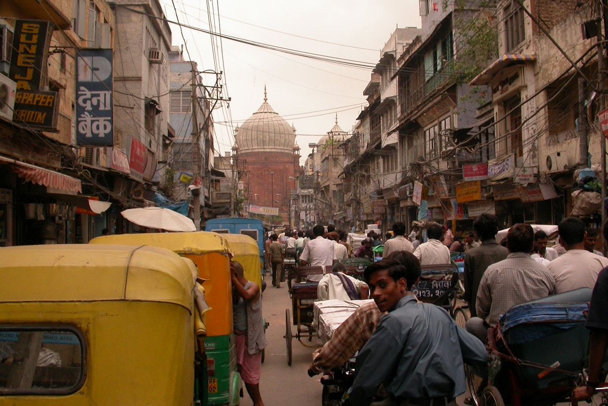 water-tanker-drivers-a-lifeline-as-delhi-gripped-by-extreme-heat