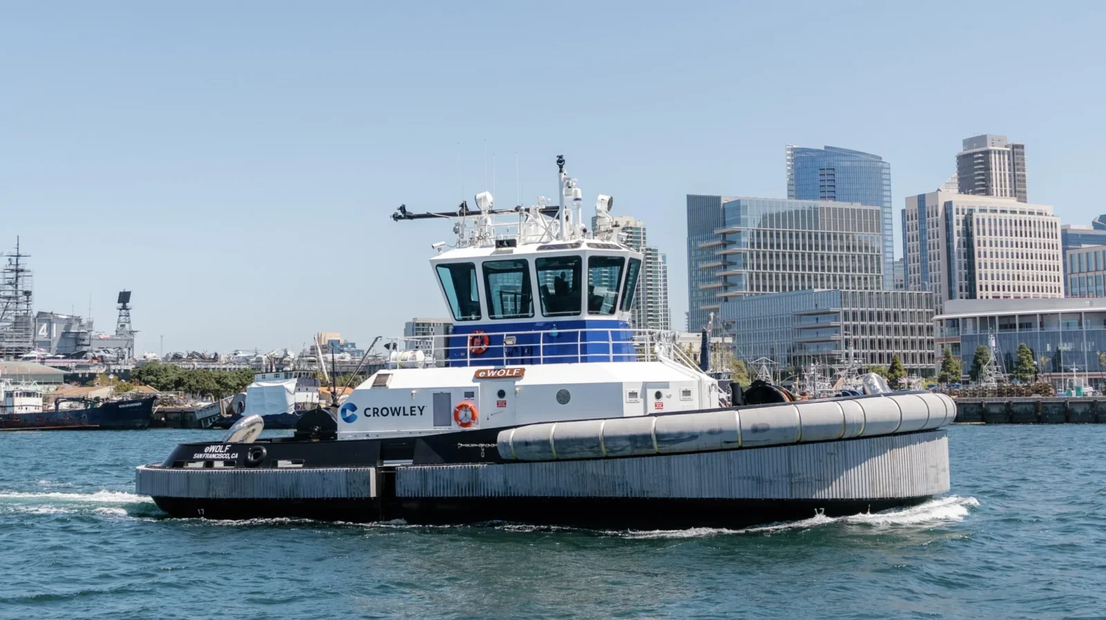 crowley-christens-1st-fully-electric-tugboat-in-usa