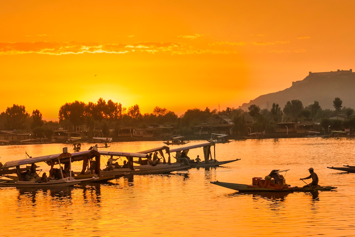 once-cool-kashmir-valley-offers-little-respite-from-south-asia’s-heatwaves