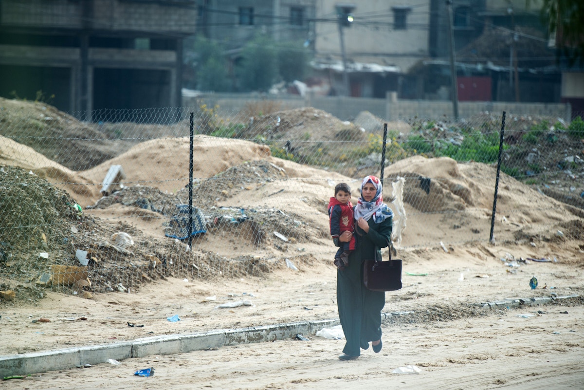 extreme-heat-poses-new-challenge-for-aid-agencies-in-gaza