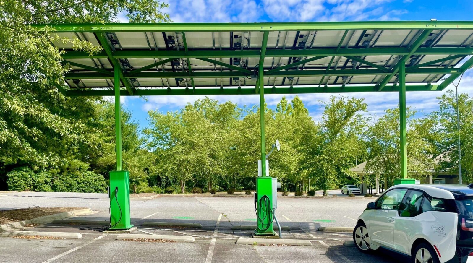 investing-in-america:-electric-vehicle-chargers-have-doubled-since-start-of-biden–harris-administration