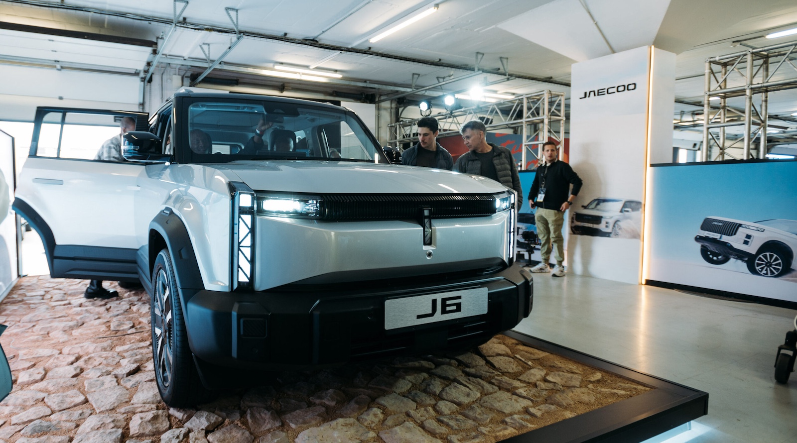 chery’s-icar-03-and-the-byd-seal-amongst-growing-number-of-evs-on-display-at-south-african-festival-of-motoring