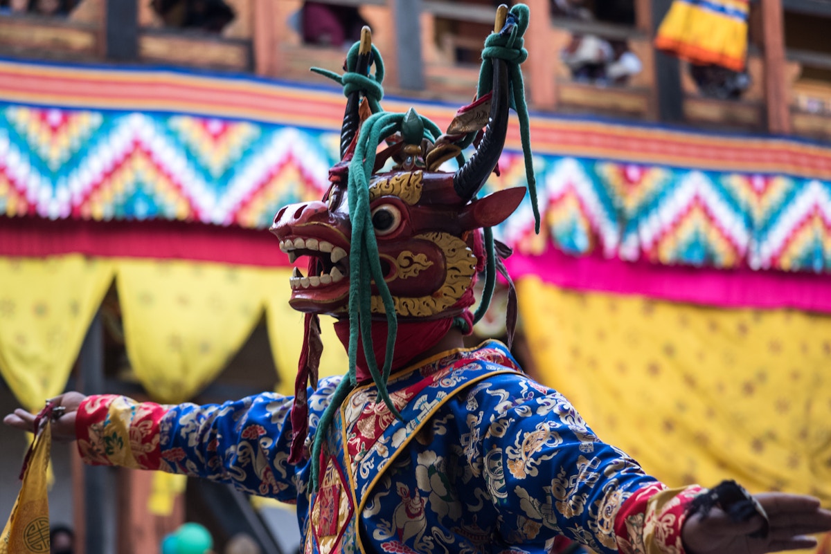 eco-tourism-offers-new-hopes-for-bhutanese-youth,-biodiversity